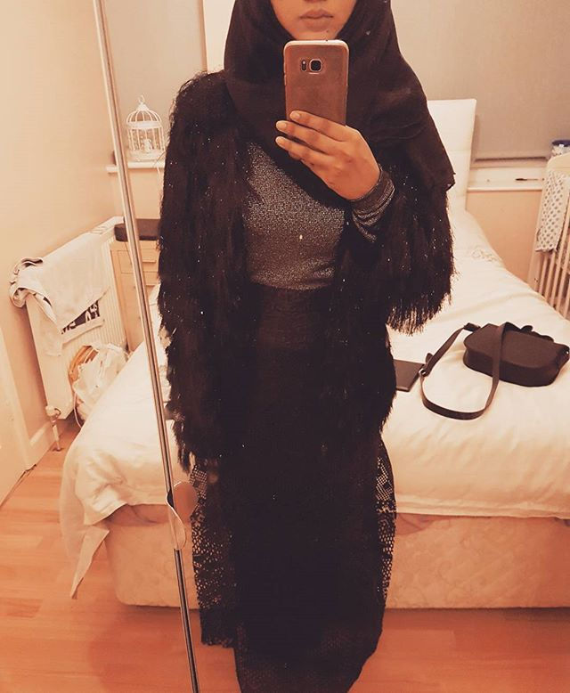 Excuse the messy room 😇 #ootn