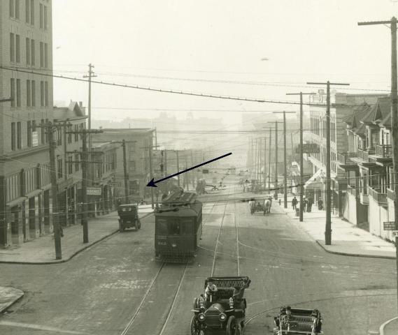 Bob-Life_in_Seattle_-_Boren-Pike_-_Horig
