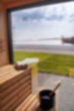 Fantastisk utsikt til sjøen! Med refleksjonsglass så ingen ser inn.