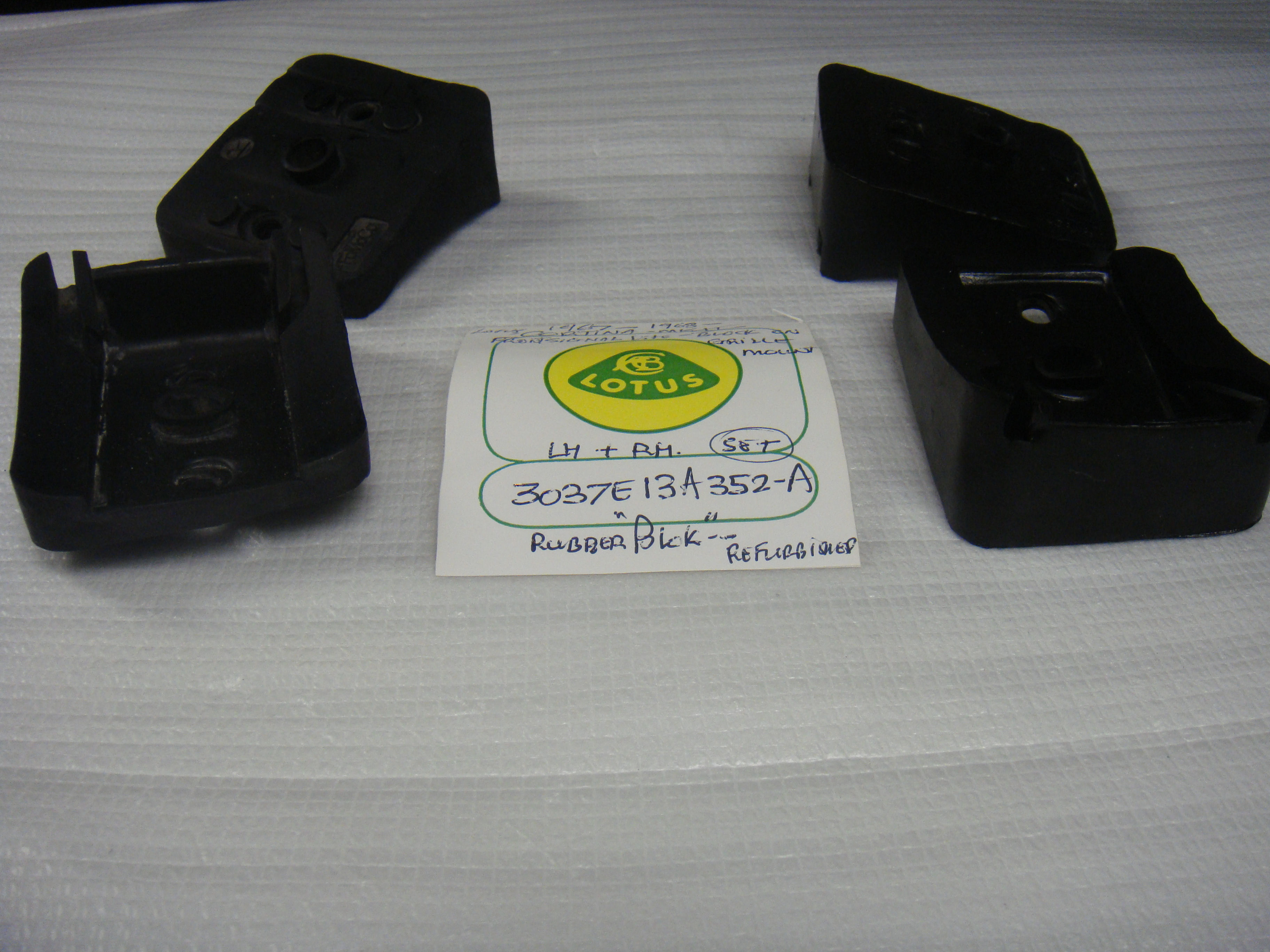 Cortina MK2 Turn Signal Lamp Rubber Mount