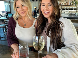 How to Reach Your Goals While Maintaining Your Social Life. 