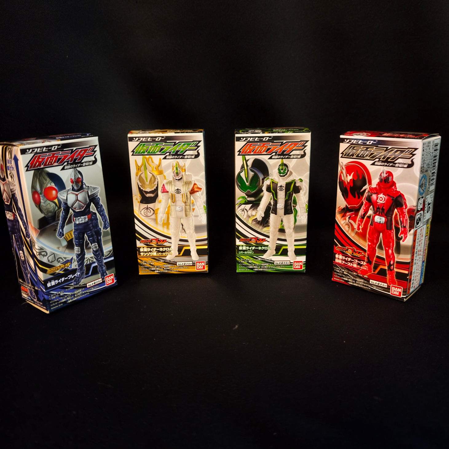 BANDAI – KAMEN RIDER – FIGUREN SET (4 STK.) SOFUBI – ca. 12–14 cm (NEU & OVP)⭐
