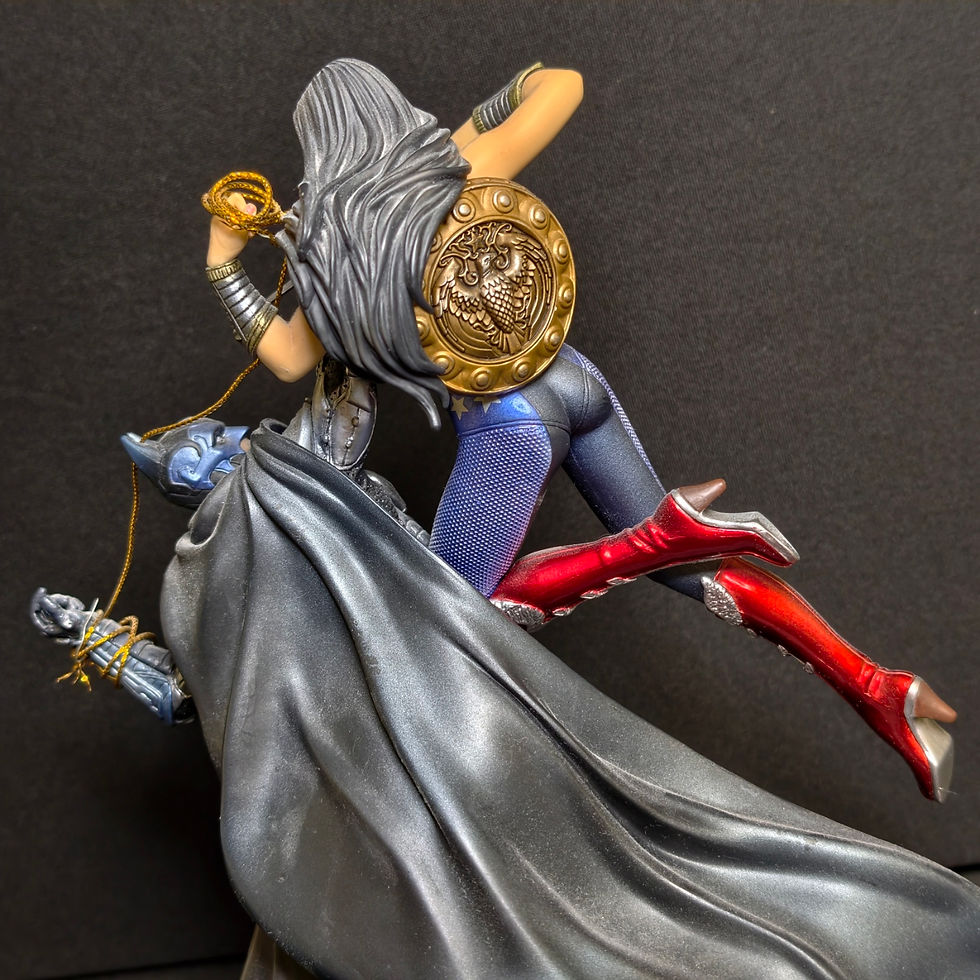 Miniaturbild: INJUSTICE – WONDER WOMAN vs BATMAN DIORAMA (PUREARTS) – 26cm 🔥