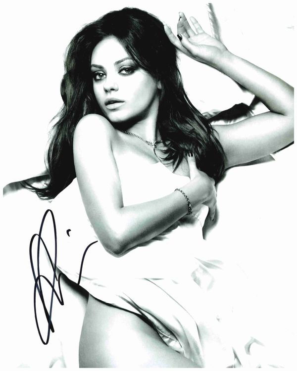 MILA KUNIS đź’‹ - Grossfoto handsigniert (20 x 25cm) mit COA