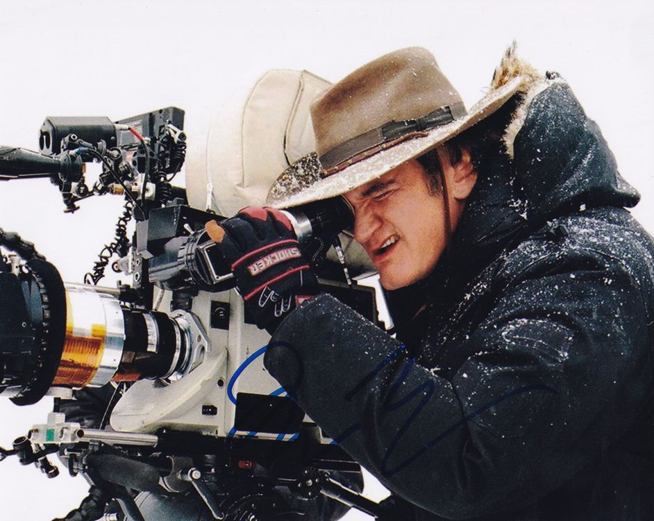 QUENTIN TARANTINO - handsigniertes Grossfoto (20x25cm) w/COA