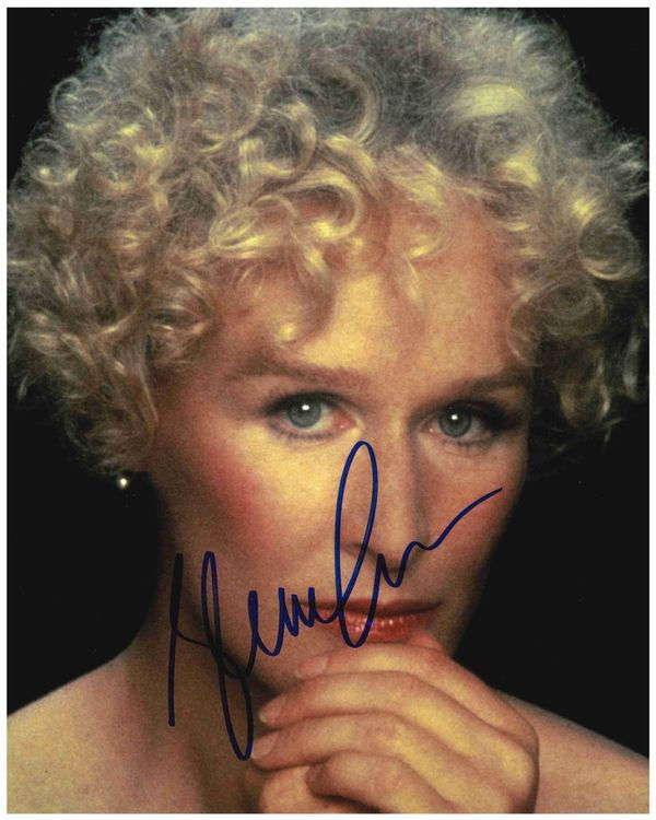 GLENN CLOSE - handsigniert Grossfoto (20 x 25 cm) mit COA