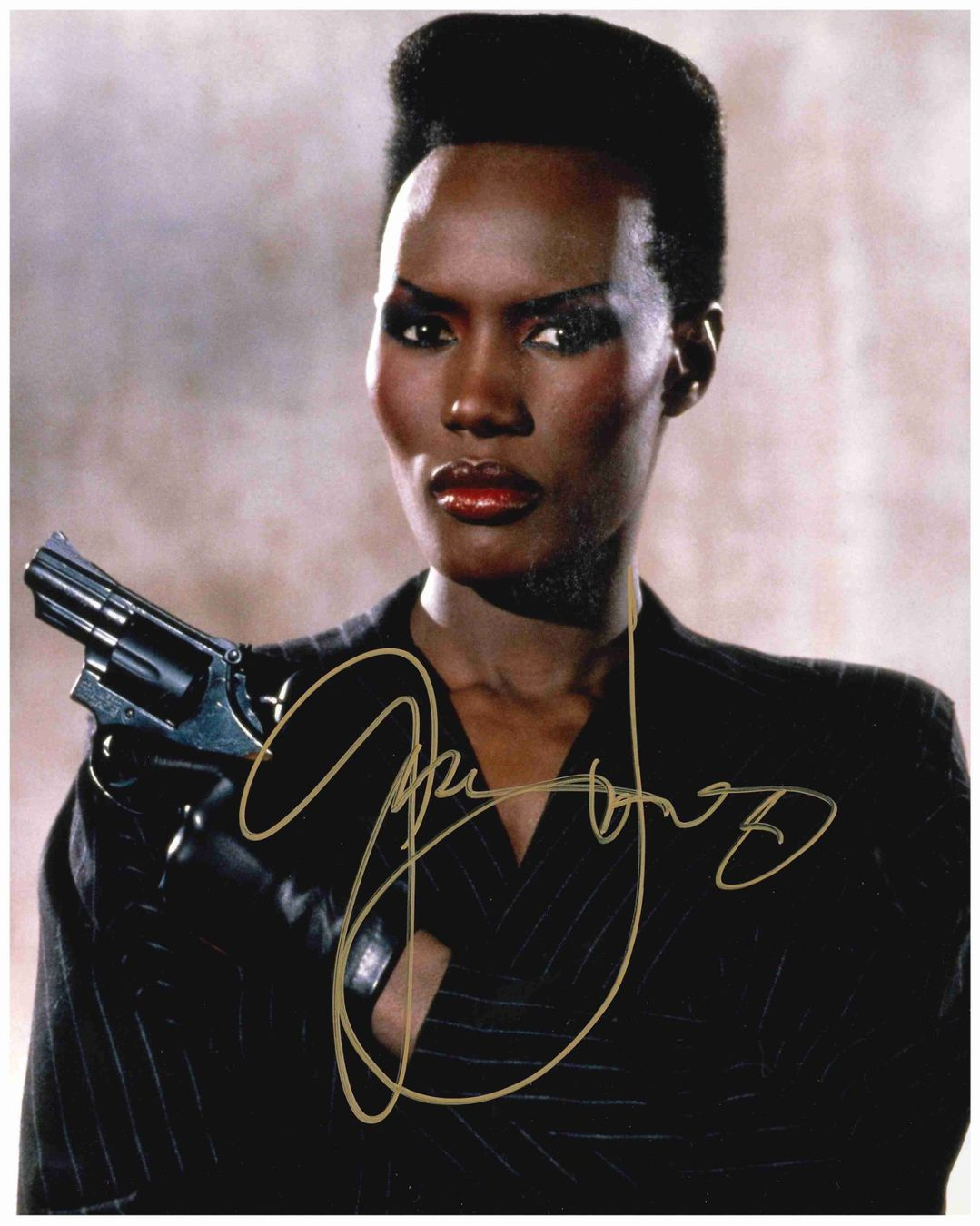 GRACE JONES - handsigniertes Grossfoto (20x25cm) mit COA