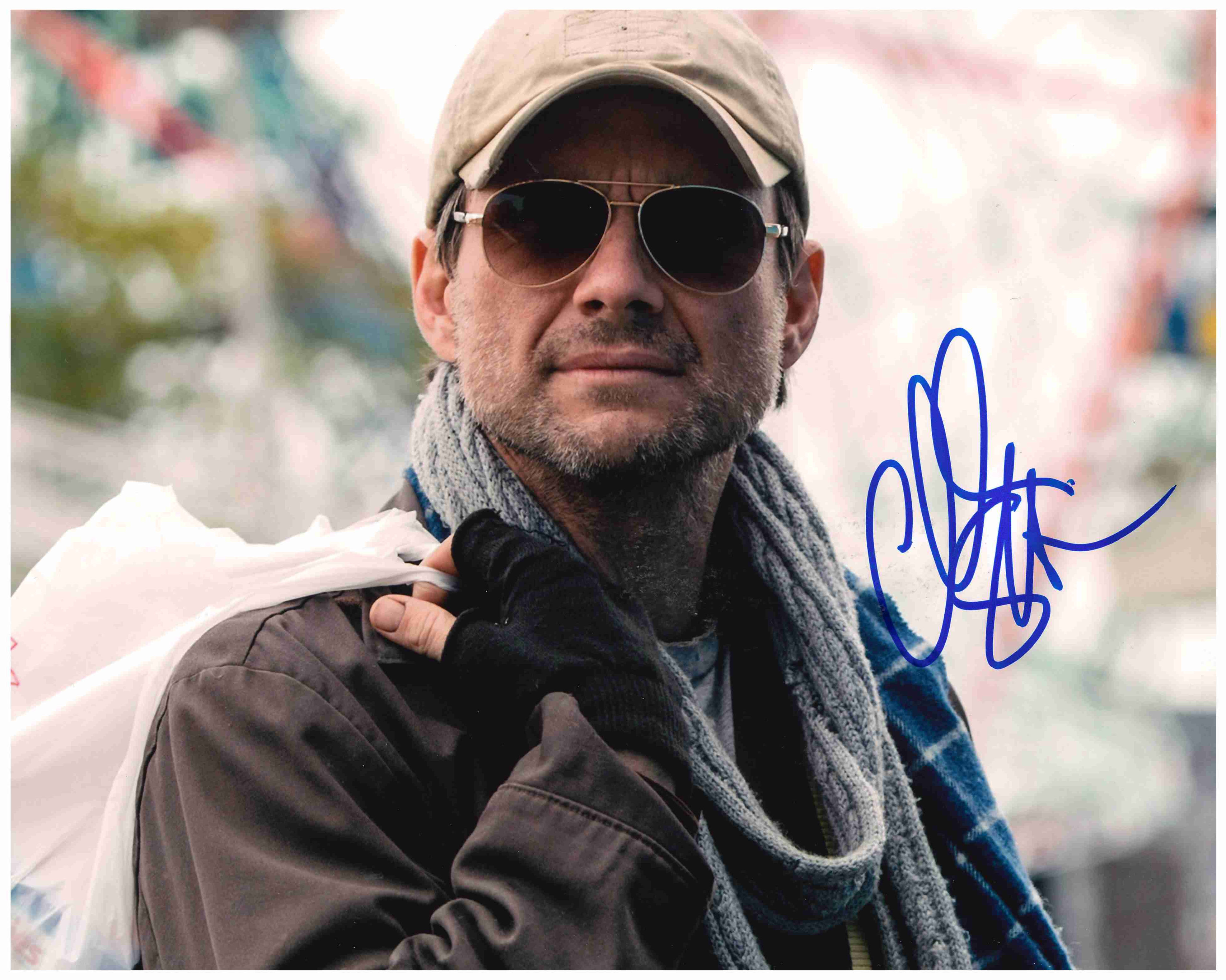 CHRISTIAN SLATER - handsigniertes Grossfoto (20x25 cm) mit COA