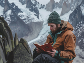 Couvertures de livres incontournables pour débuter en alpinisme, incluant récits inspirants et guides techniques.