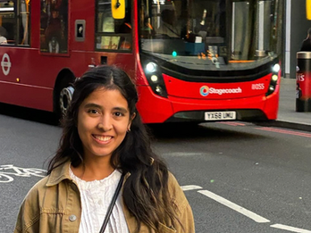 majo influencer latina en londres