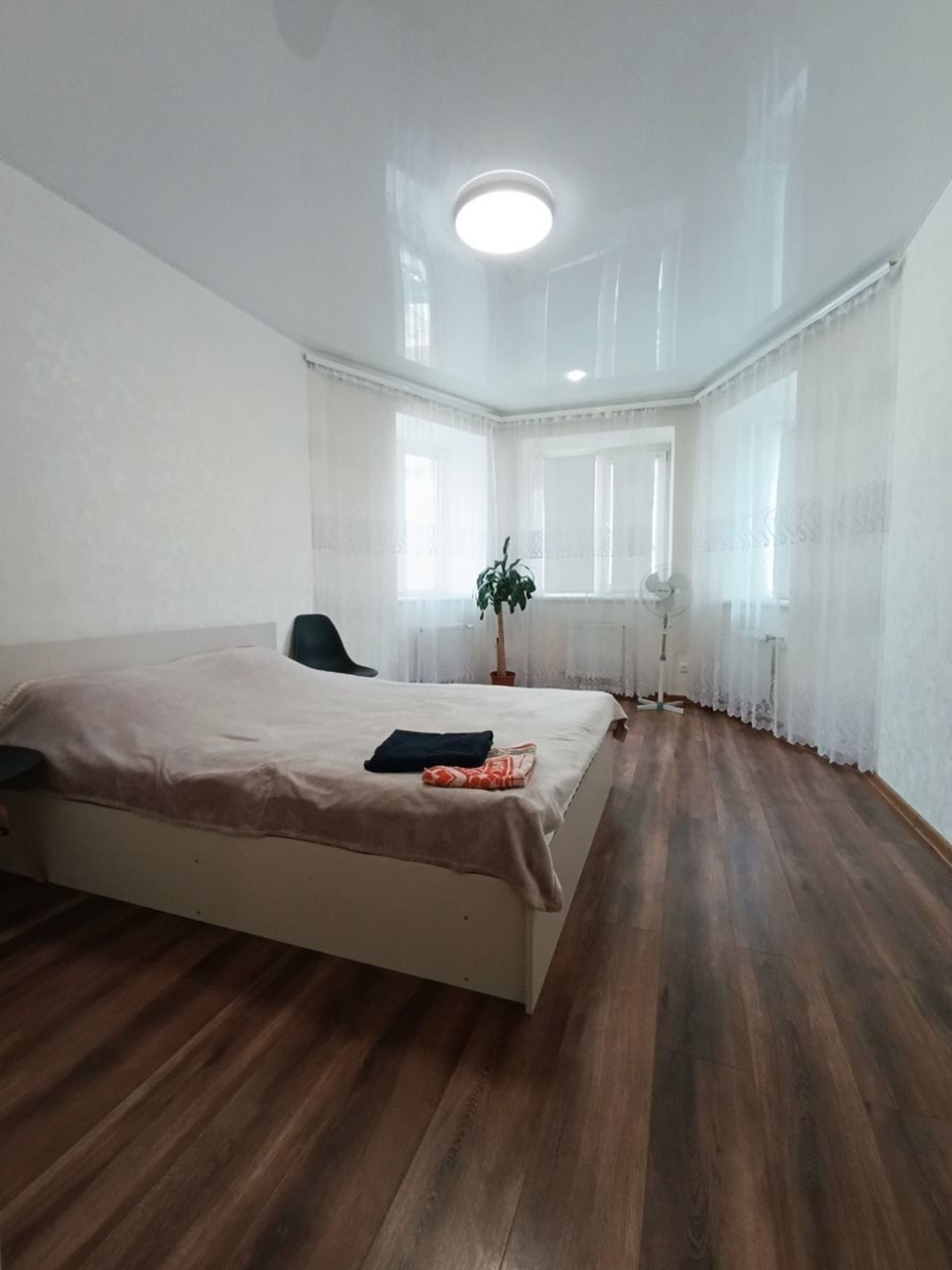 photo_5348280516538471156_y