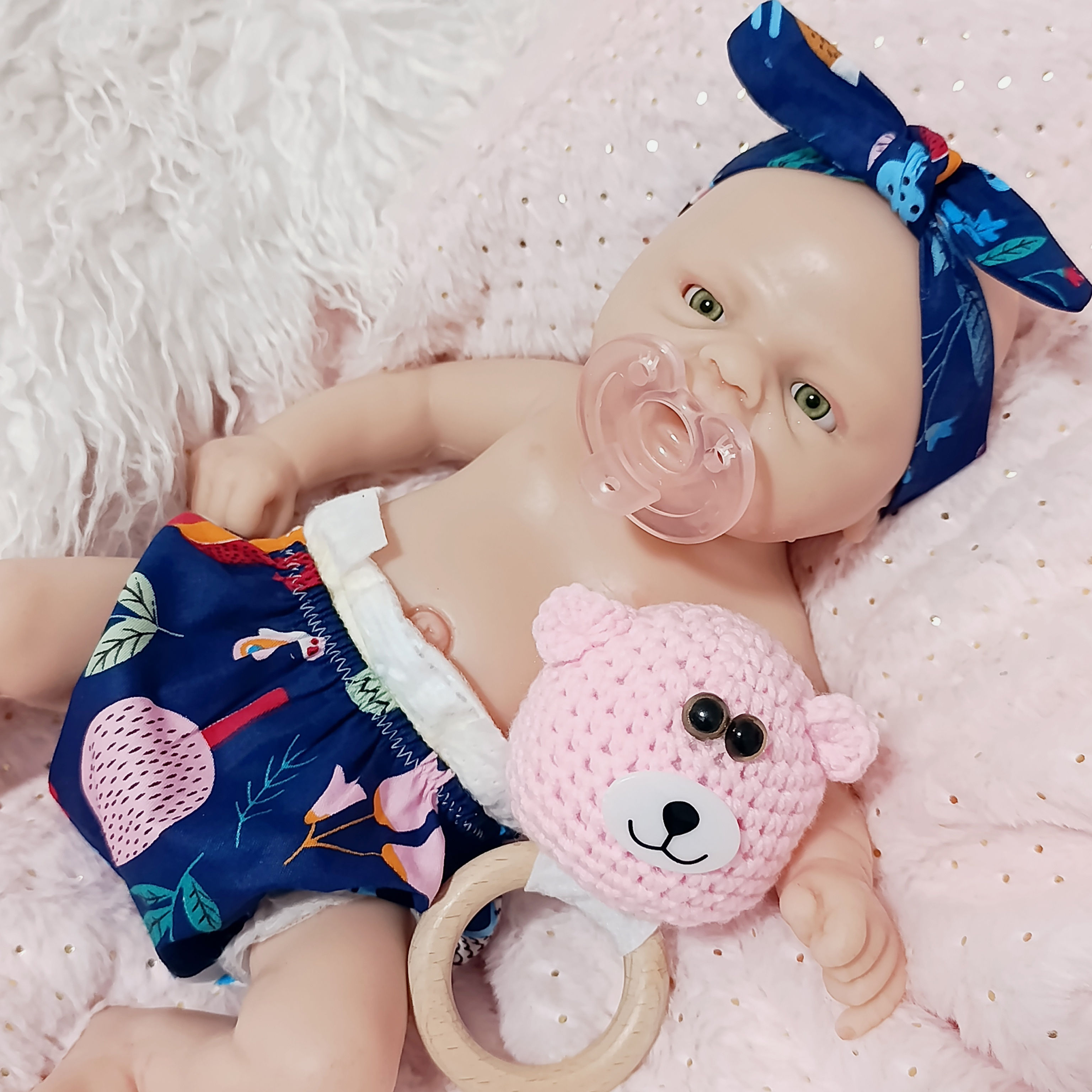 בובת תינוקת סיליקון מלא - אמלי 36 ס'מ