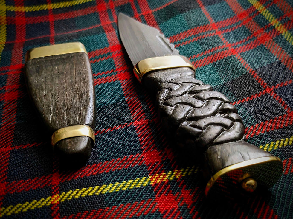 Thumbnail: Bog Oak Sgian Dubh