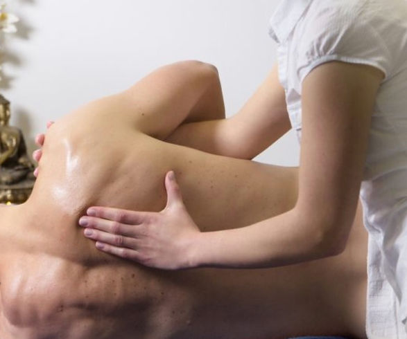 deep-tissue-massage near me