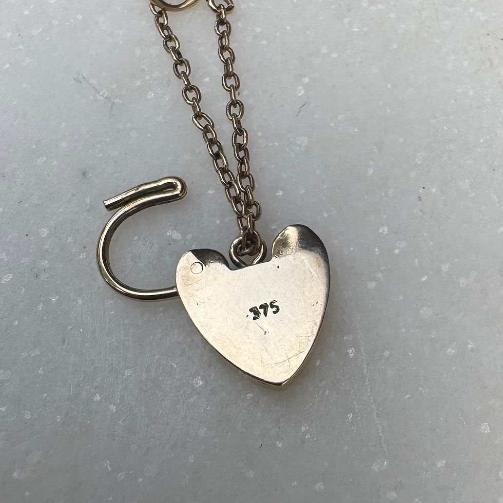 Thumbnail: 9k Gold Curb Link Bracelet & Heart Padlock