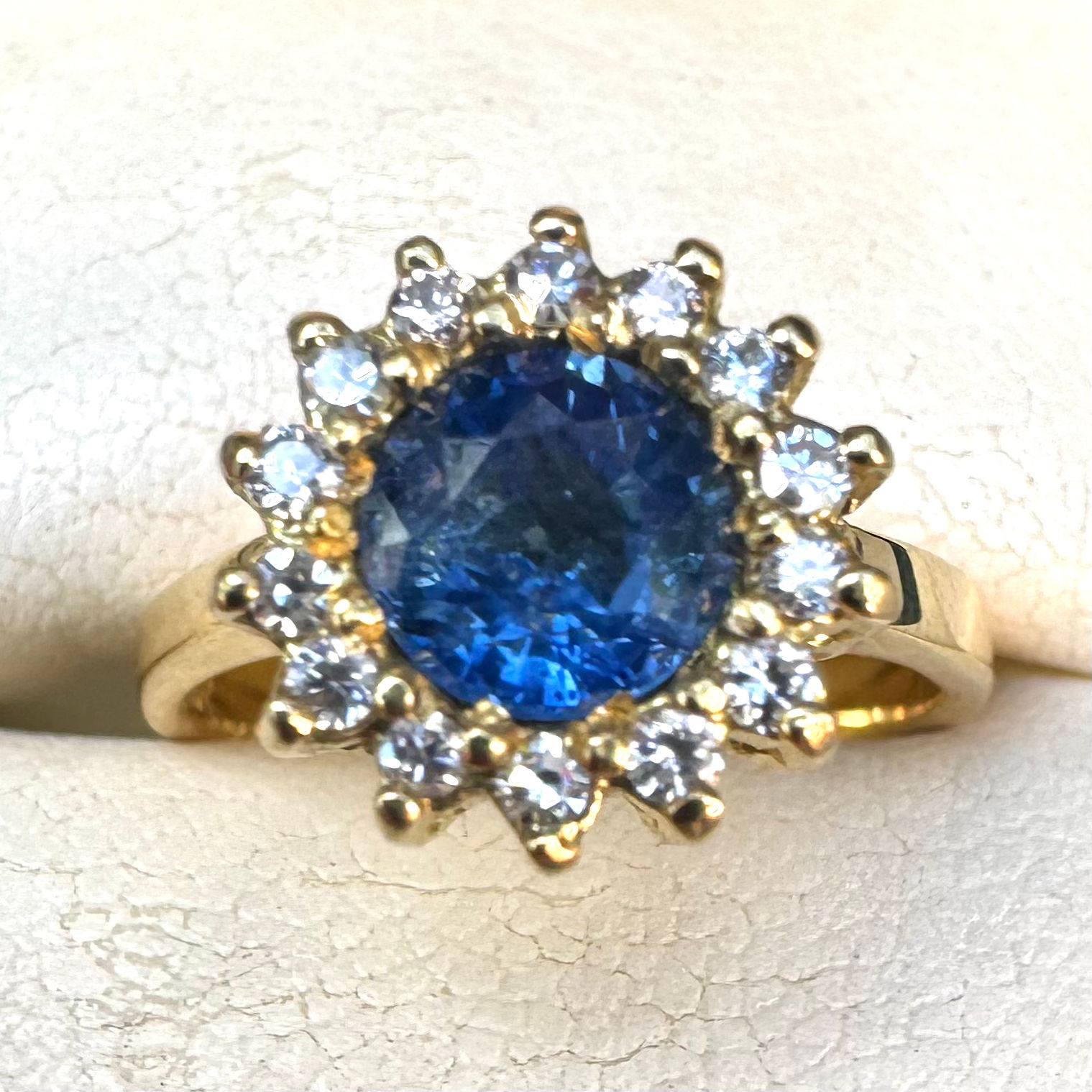 SOLD! 18k Gold Sapphire & Diamond Ring
