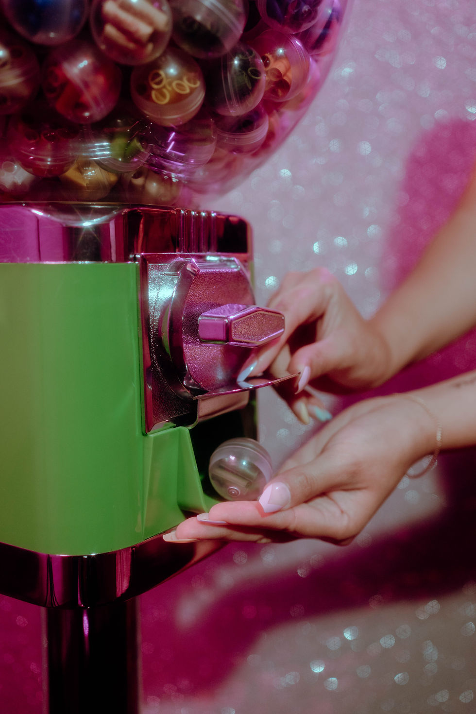 Thumbnail: Tip Gumball Machine w 420 Pre-Rolled Filter Tips