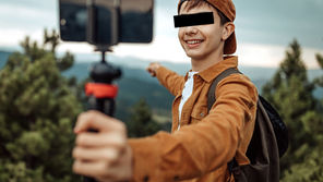 Gen Z’s Biggest Travel Icks – Are You Guilty of These Tourist Faux Pas?