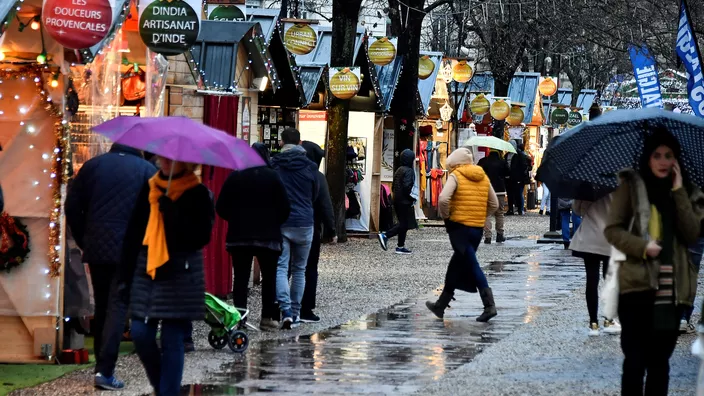 economie d'energie à noel, marché de noel , ARTE, Marne, Connantre, Fère-Champenoise, Chalons en champagne, Pompe à chaleur ,france, Rénovation Energétique, Isolation, AIR/AIR, AIR/EAU,étude gratuite, devis gratuit