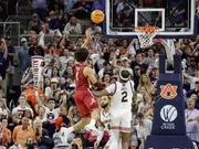No. 7 Alabama stuns No. 1 Auburn, 93-91, on Mark Sears' buzzer-beater in overtime