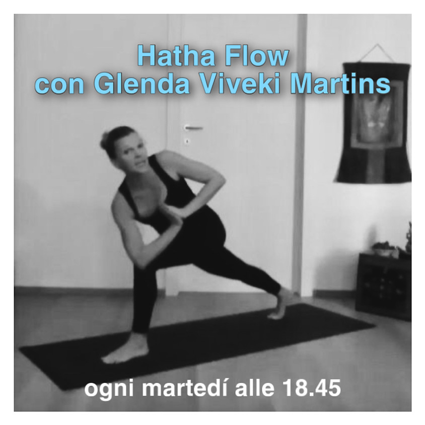 Hatha Flow con Glenda Viveki Martins - Per Tutti i Livelli