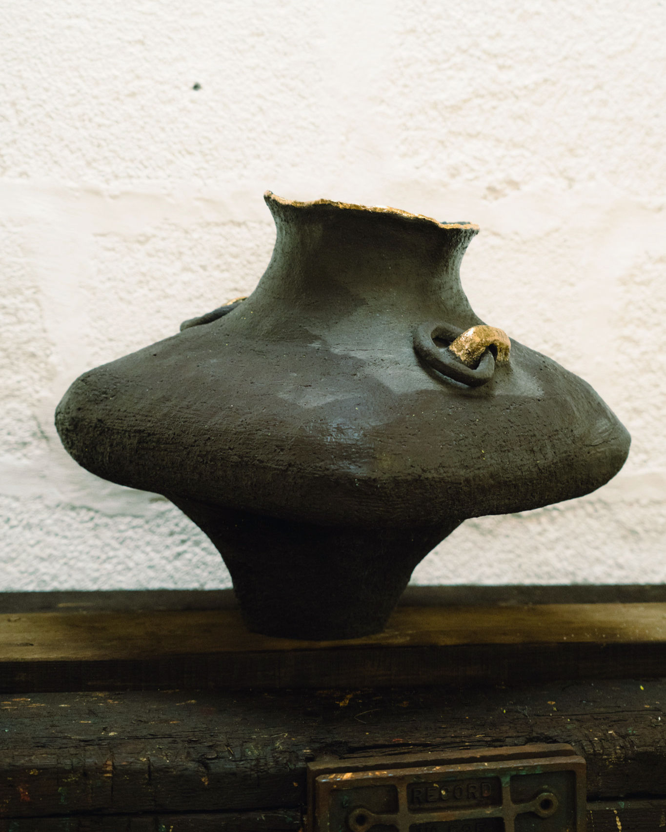 Large Mediterranean Gold Detailed Vessel