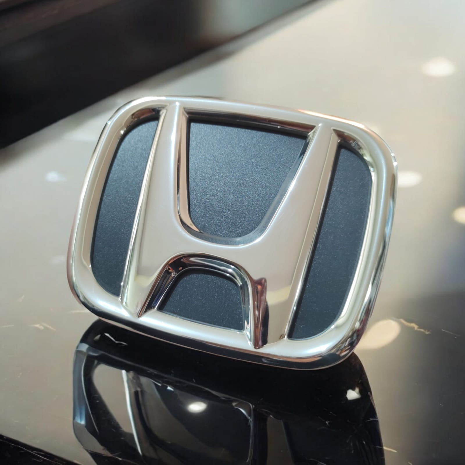 Emblema Honda iluminado