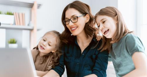 Питання-відповідь. Щодо надання відпустки без збереження заробітної плати у зв’язку з потребою дитини у домашньому догляді