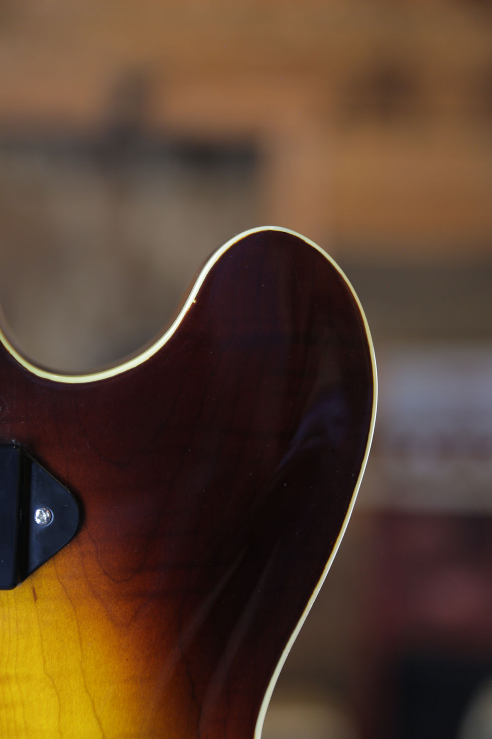 Miniature : PL (Pierre-Luc Asselin Luthier) 330 2-Tone Sunburst