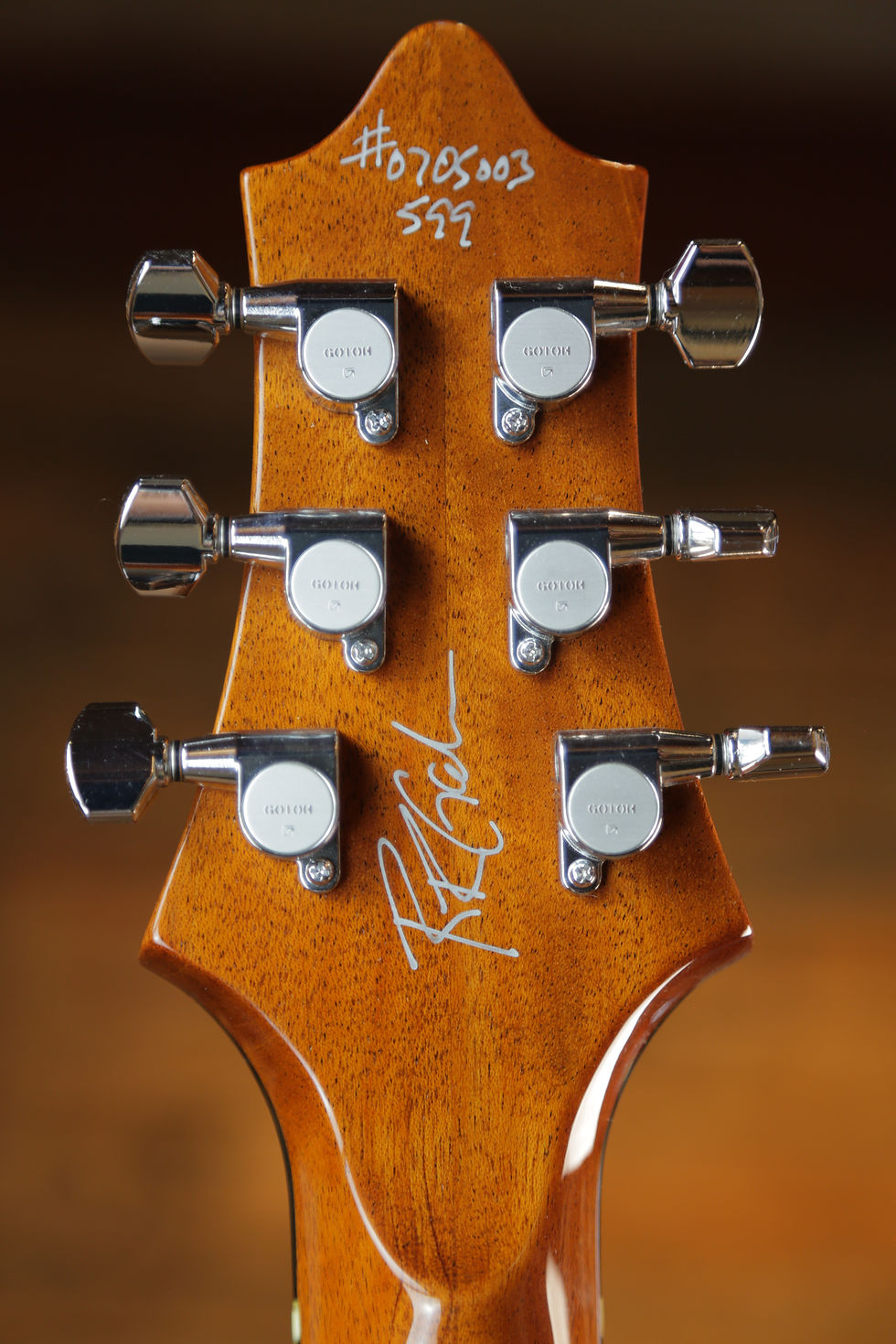 Thumbnail: Gadow Custom DC Set Neck Sunburst 2007
