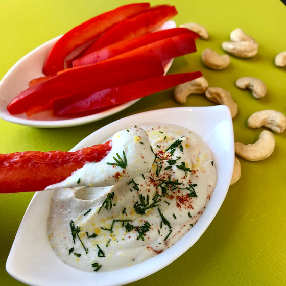 Non-Dairy Delicious Cheesy Cashew Dip!