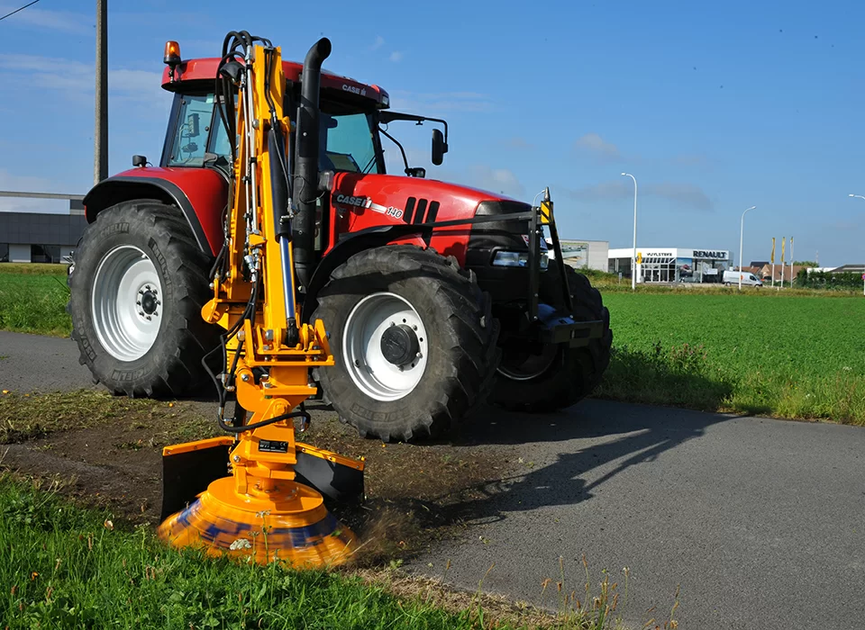 Chemical free weeding with our hydraulic weeding brush