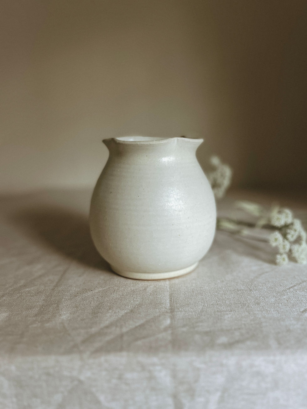 Thumbnail: Porcelain Scalloped Vase 
