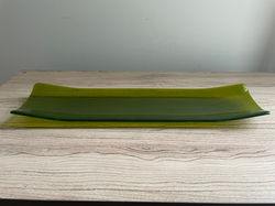 17"x4" Transparent Green Plate - Side View
