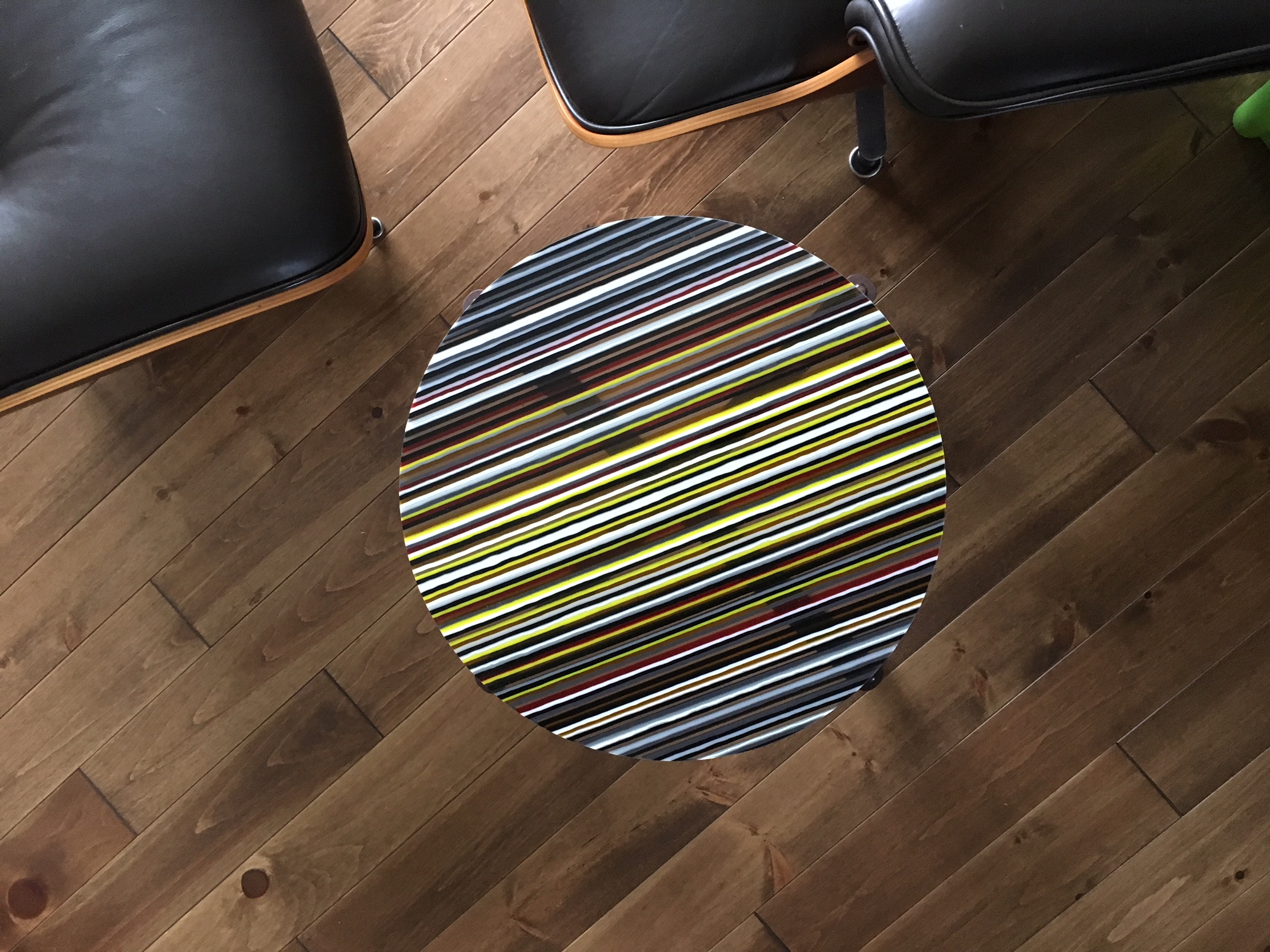17" Striped Round Table