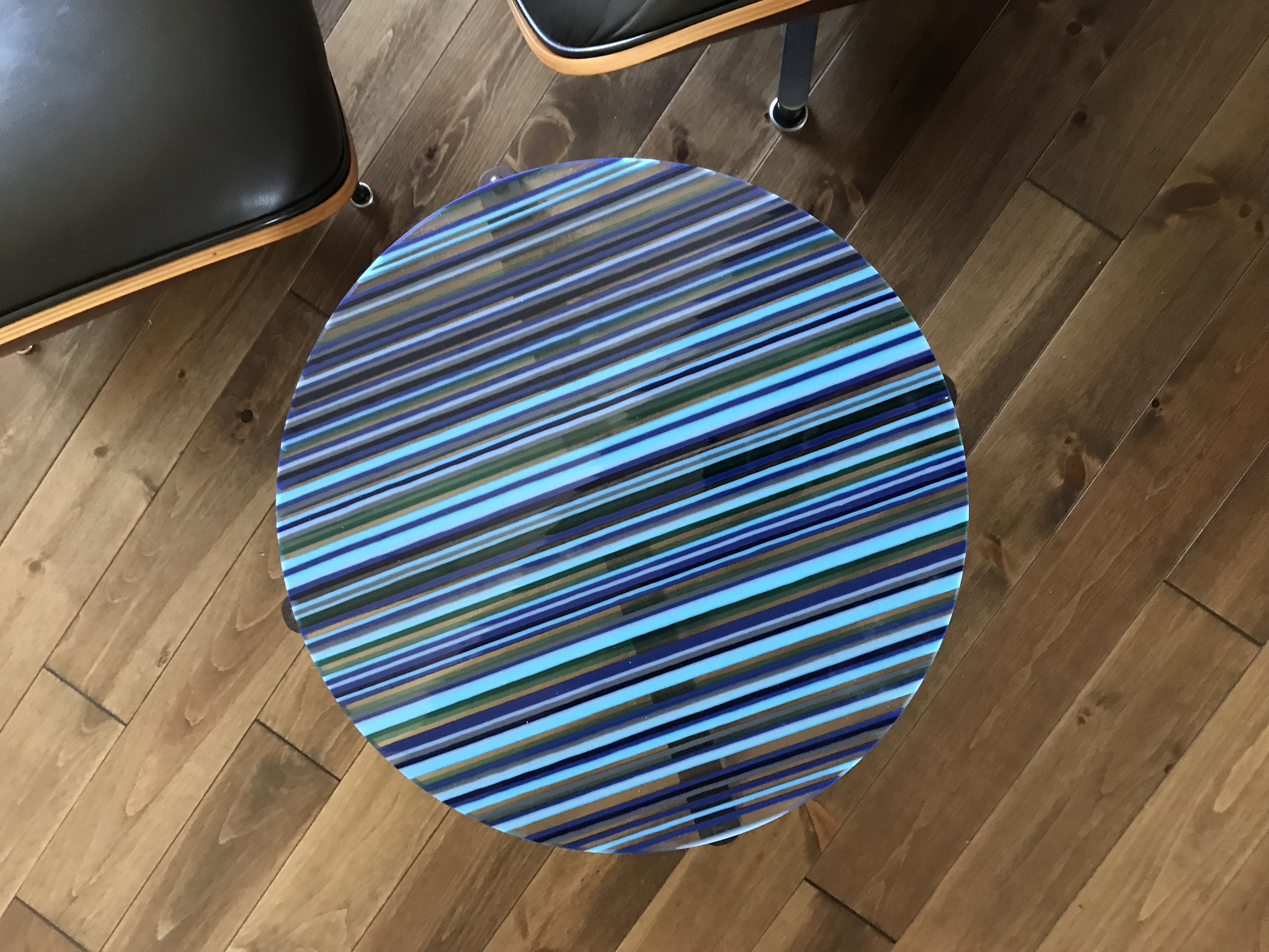 17" Striped Round Table
