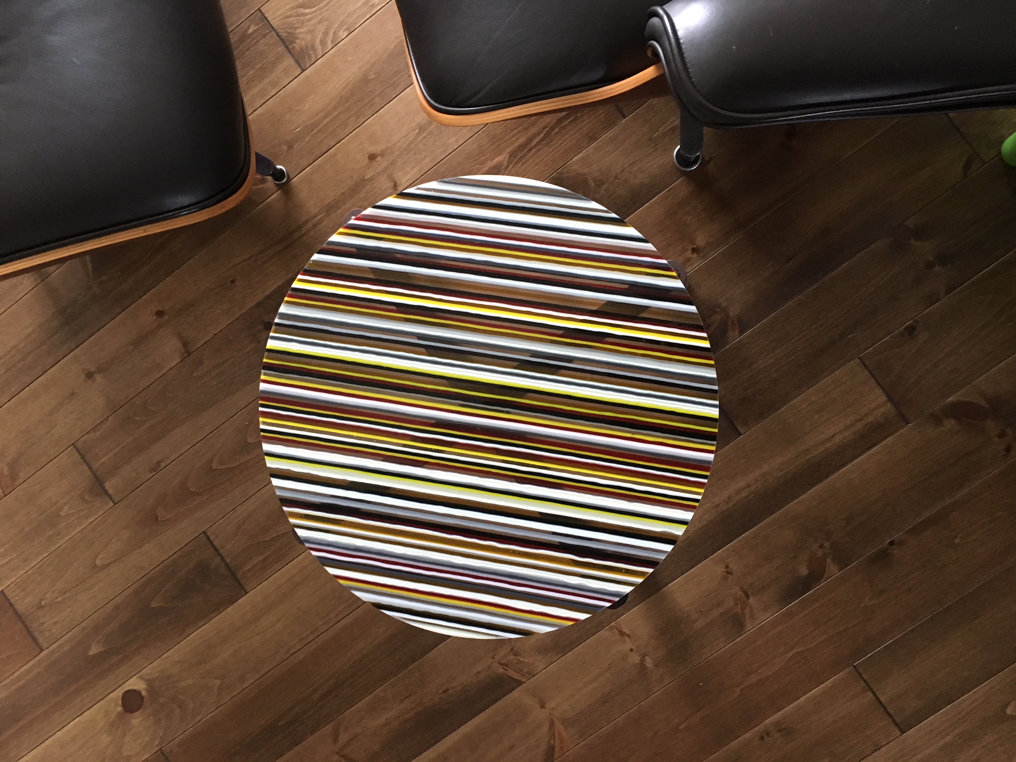 17" Striped Round Table