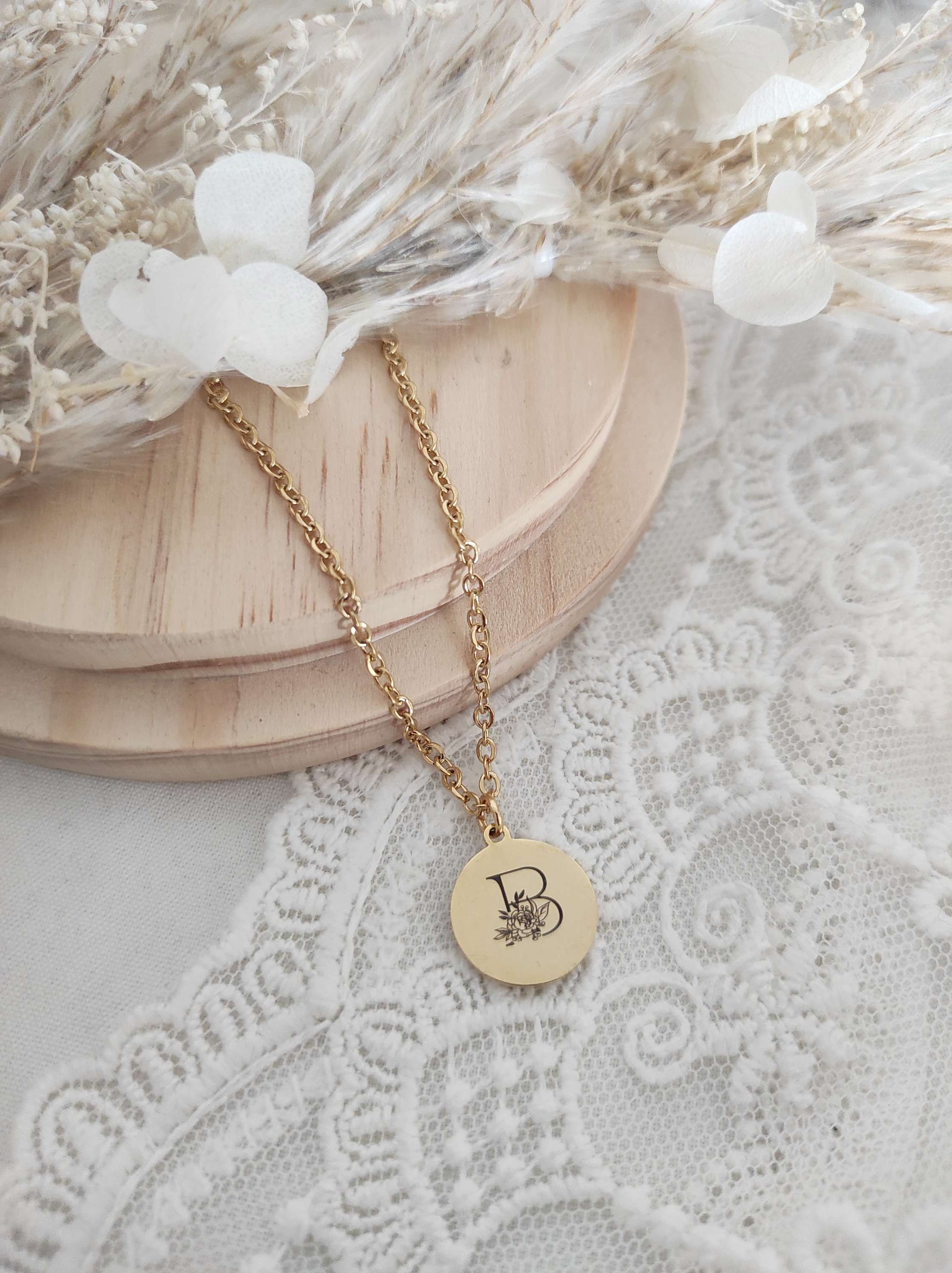 Collier " Jessica" Doré ou argenté 