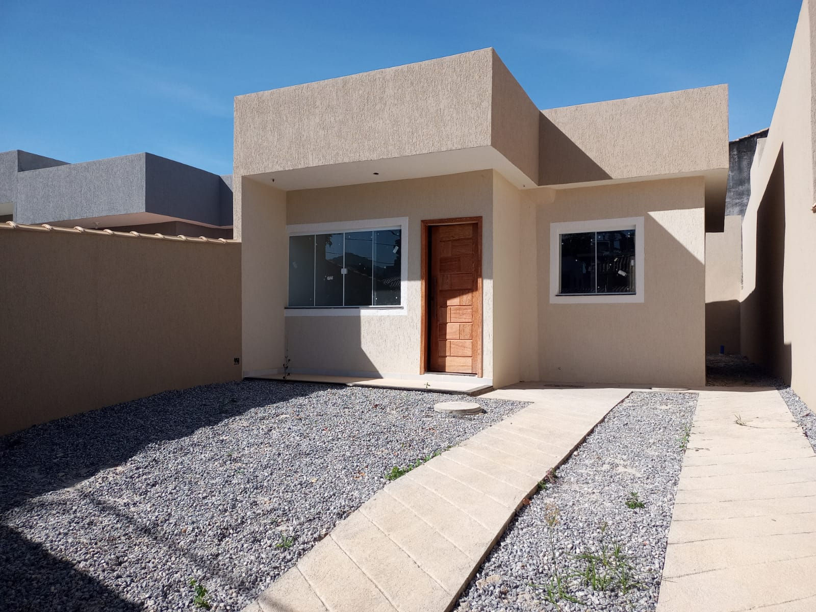 Casa térrea independente no Bairro Parque das flores