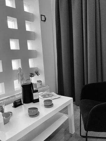 gespreksruimte voor intake en opvolggesprekken in de acupunctuurpraktijk van Elke Bundervoet