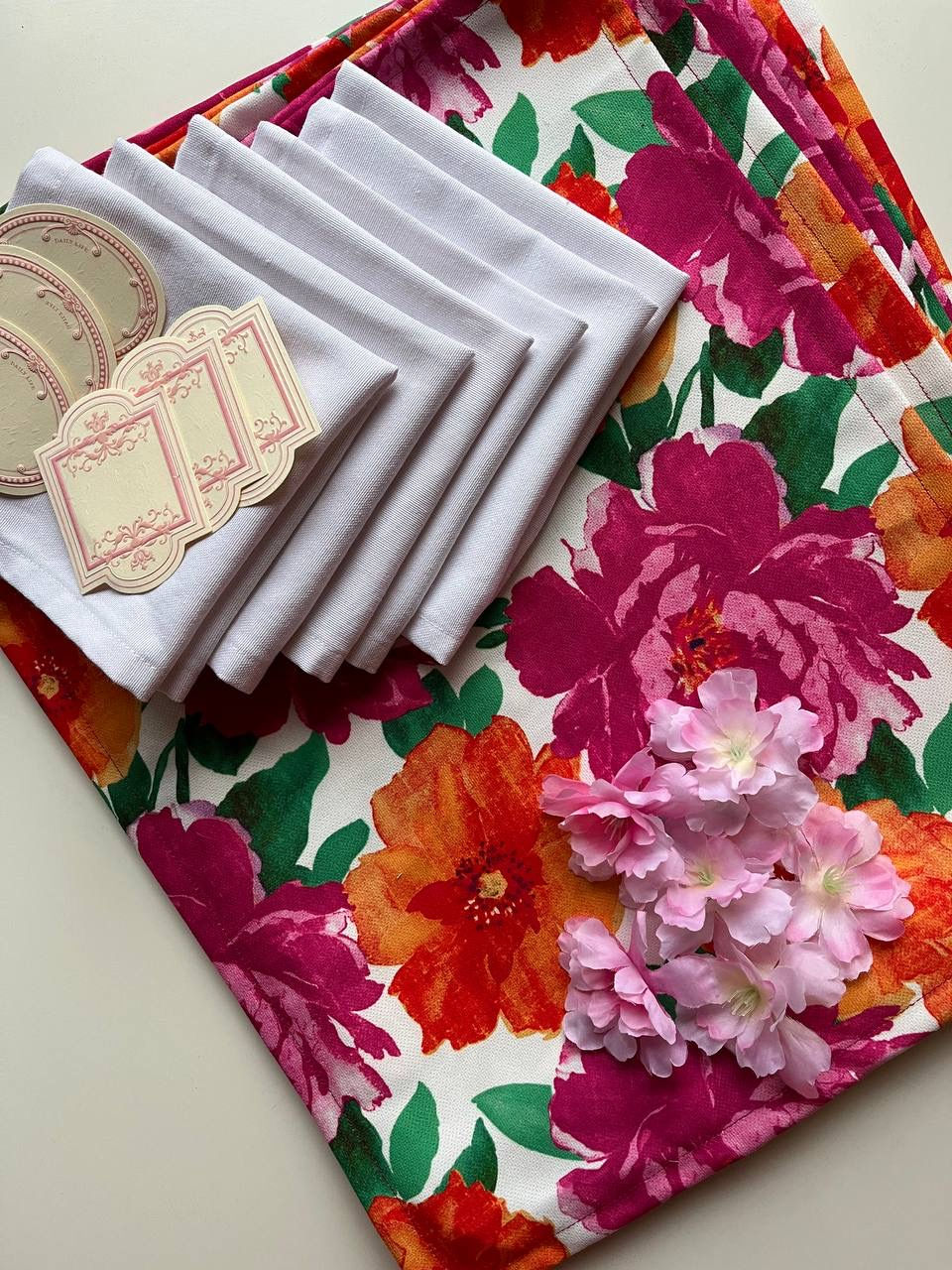 Küçük resim: Renkli Çiçekler 6 Kişilik Takım