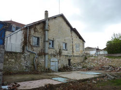 MAISON D'HOTES (GUITRES - 33)