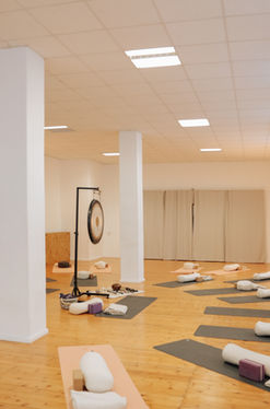 janice allermann retreat zum jahreswechsel special yoga event in bremen mit yoga, gong, journaling