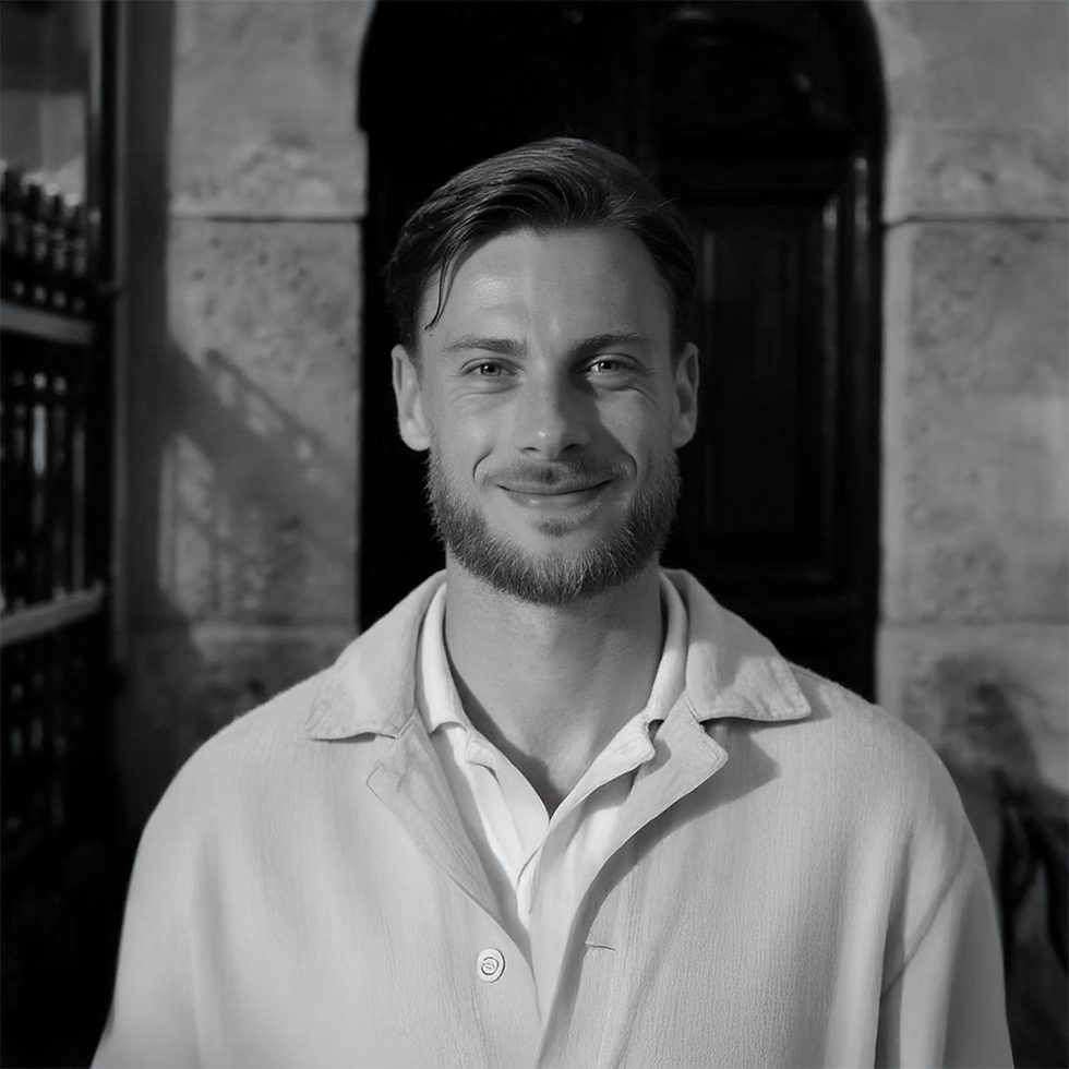 Kevin | Owner Costa Booking