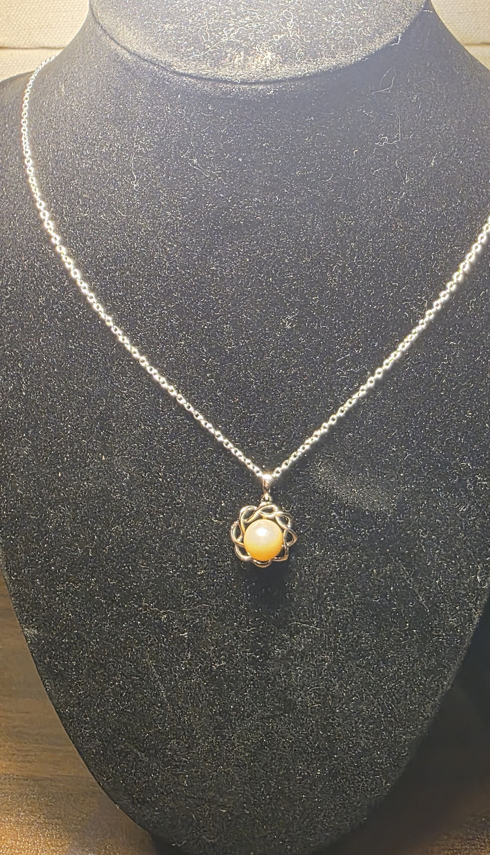 Thumbnail: Twisted Pearl Pendant