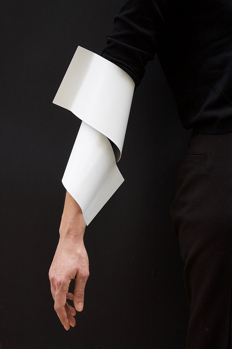 Ponto de nó

Inês Nunes, 2019
My tribute to those who distinguish us for innovation, quality and accuracy. The design, the mark, from technique to method, to the uniqueness of the point in Portalegre Tapestry Manufacturing. 
Exhibition poster image from I International Contemporary Jewellery Biennial at Portalegre's Tapestry Museum. 
Materials painted aluminum.
Curator by Diana Silva
Picture by Pedro Sequeira.