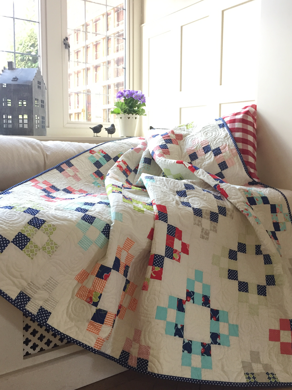 forget-me-not quilt cakestand nicola dodd