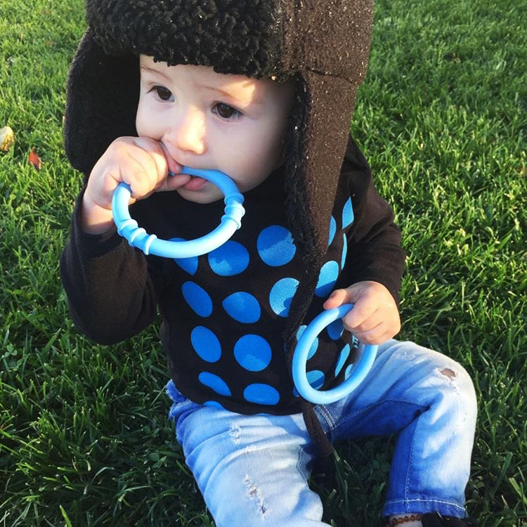 תמונה ממוזערת: נשכן אחיזה חישוק לתינוקות