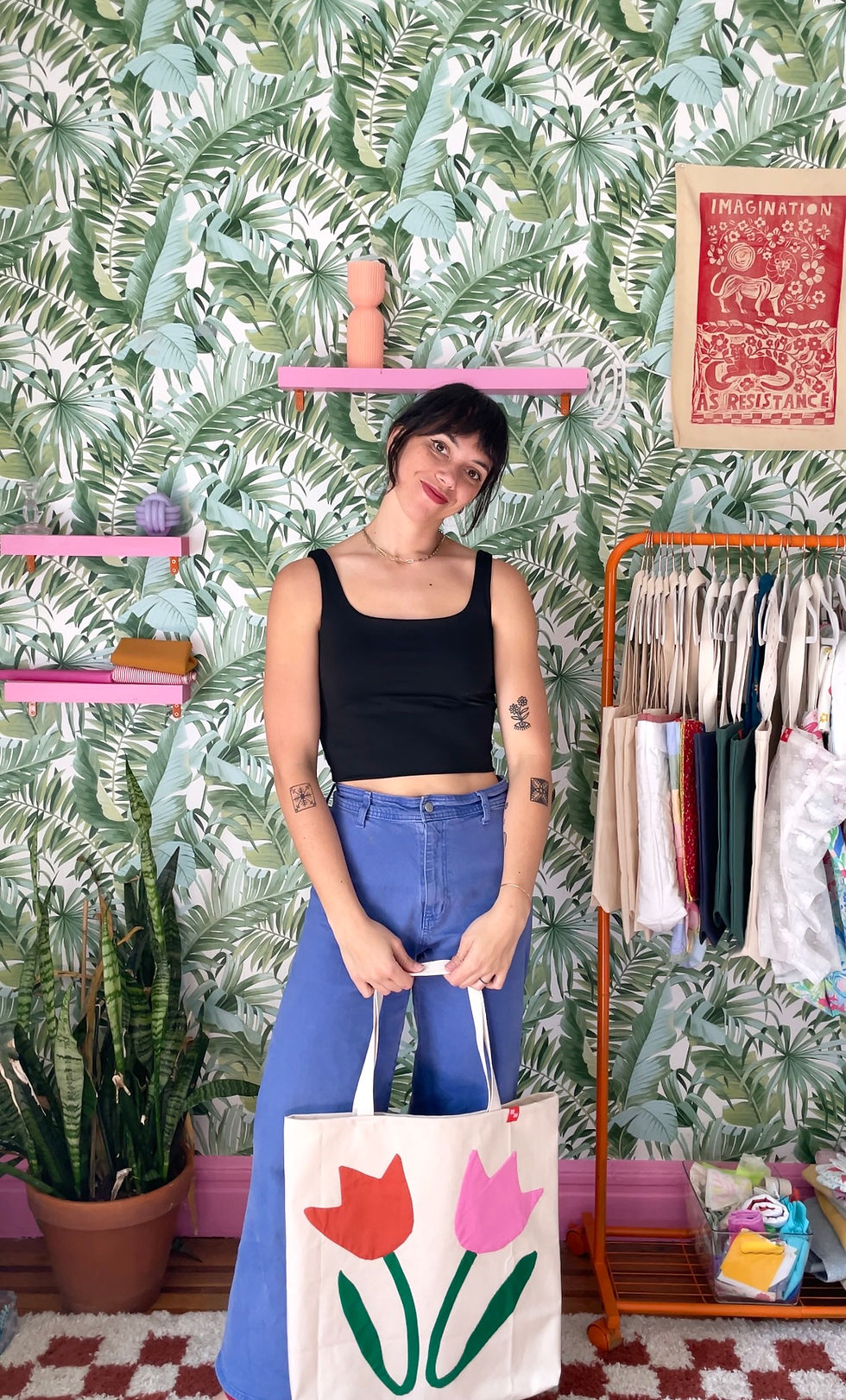 Thumbnail: Sweetheart Lawn Tote
