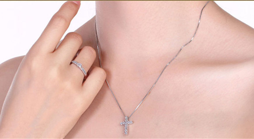 Thumbnail: Cross - Holy Love